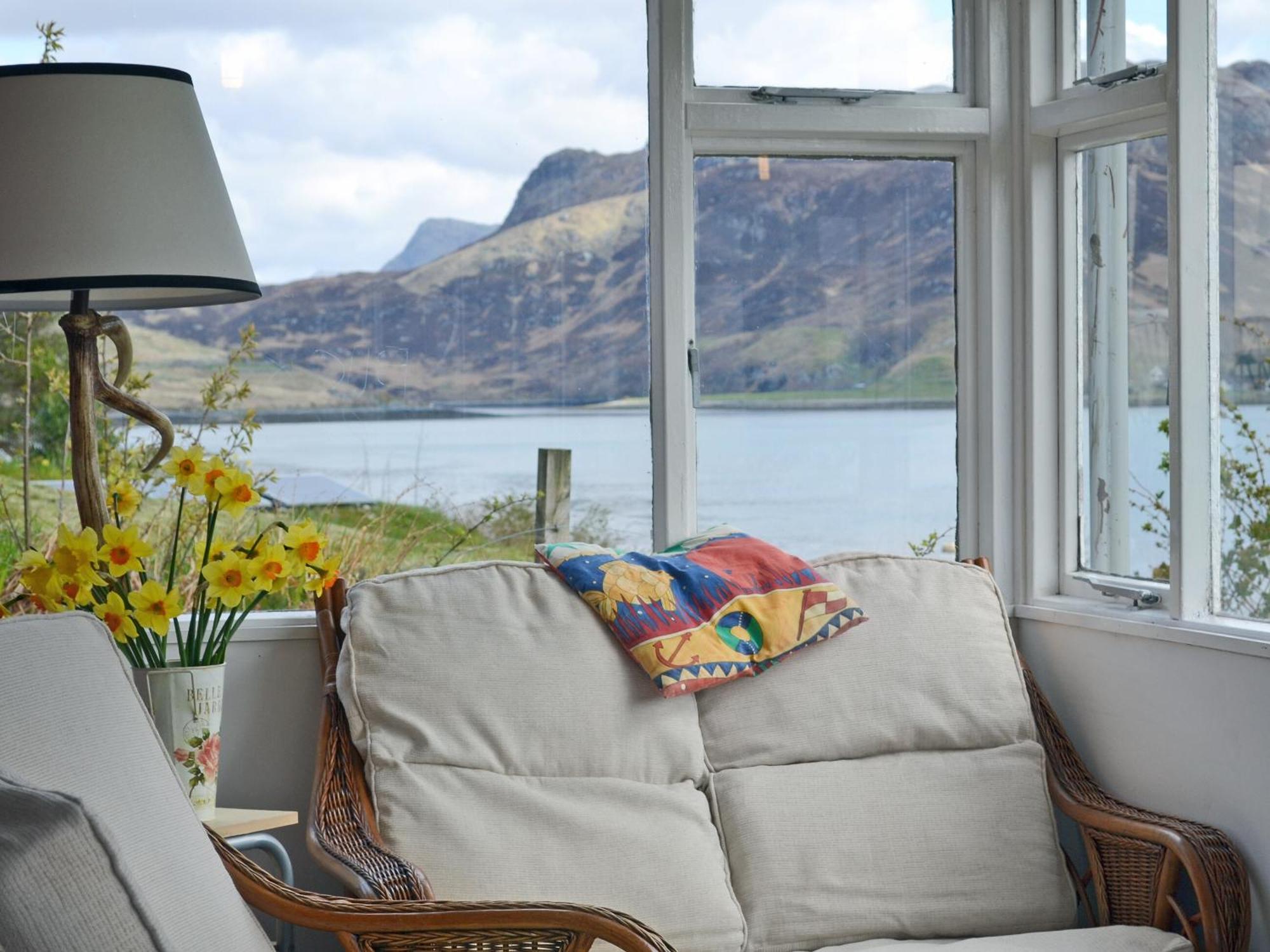 Loch Shore Cottage Dornie Zewnętrze zdjęcie